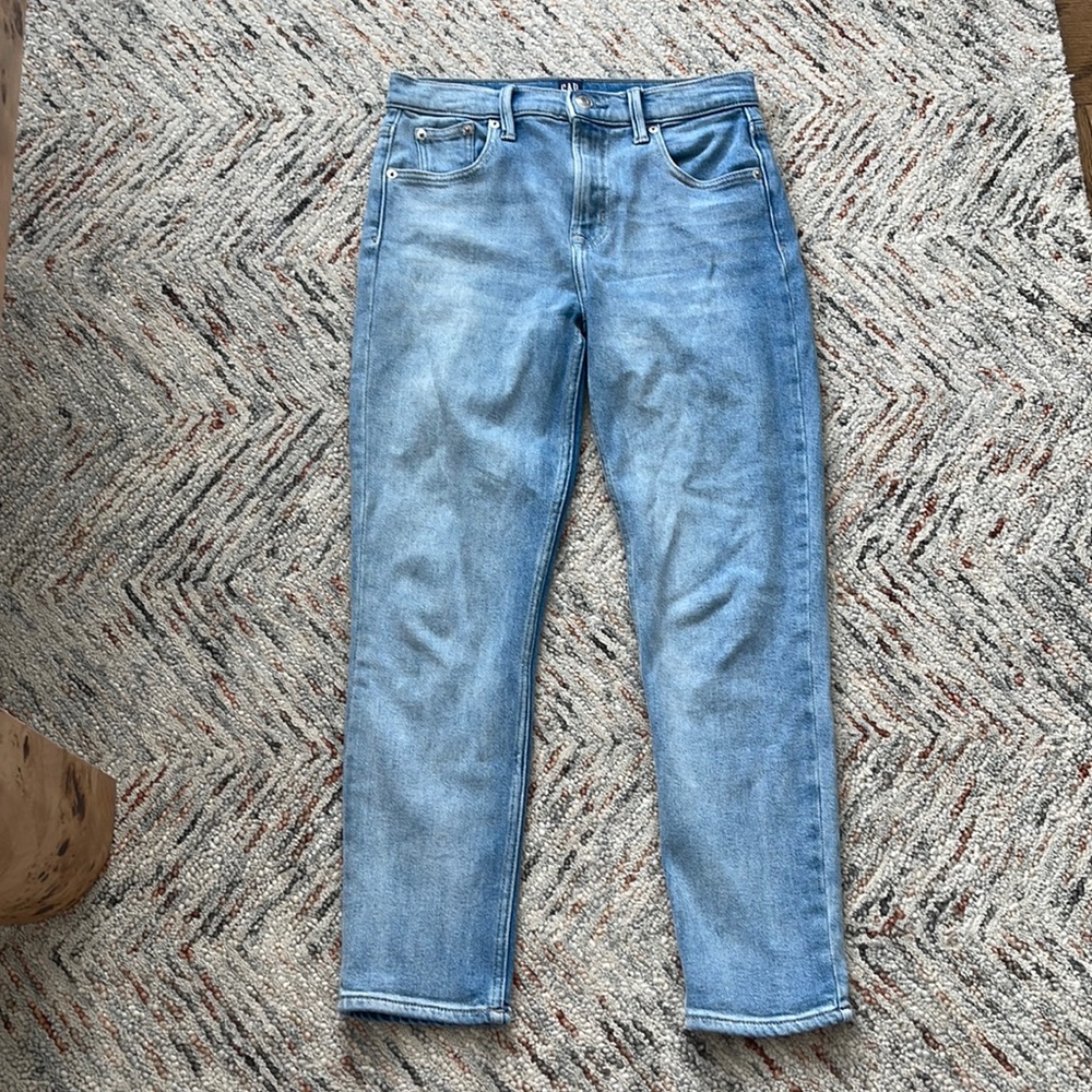 Gap High-Rise Light Wash Jeans
